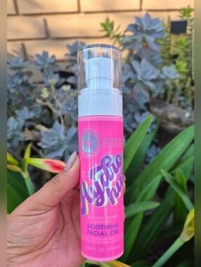 Happy Skin Healthy Skin "Hydro Hug" Soothing Facial Oil 3.38fl Oz BNIB